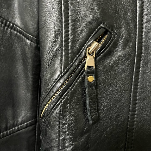 🔥Danier Genuine Lamb Leather Moto Jacket - Picture 2 of 11